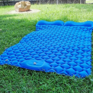 Double inflatable sleeping mat